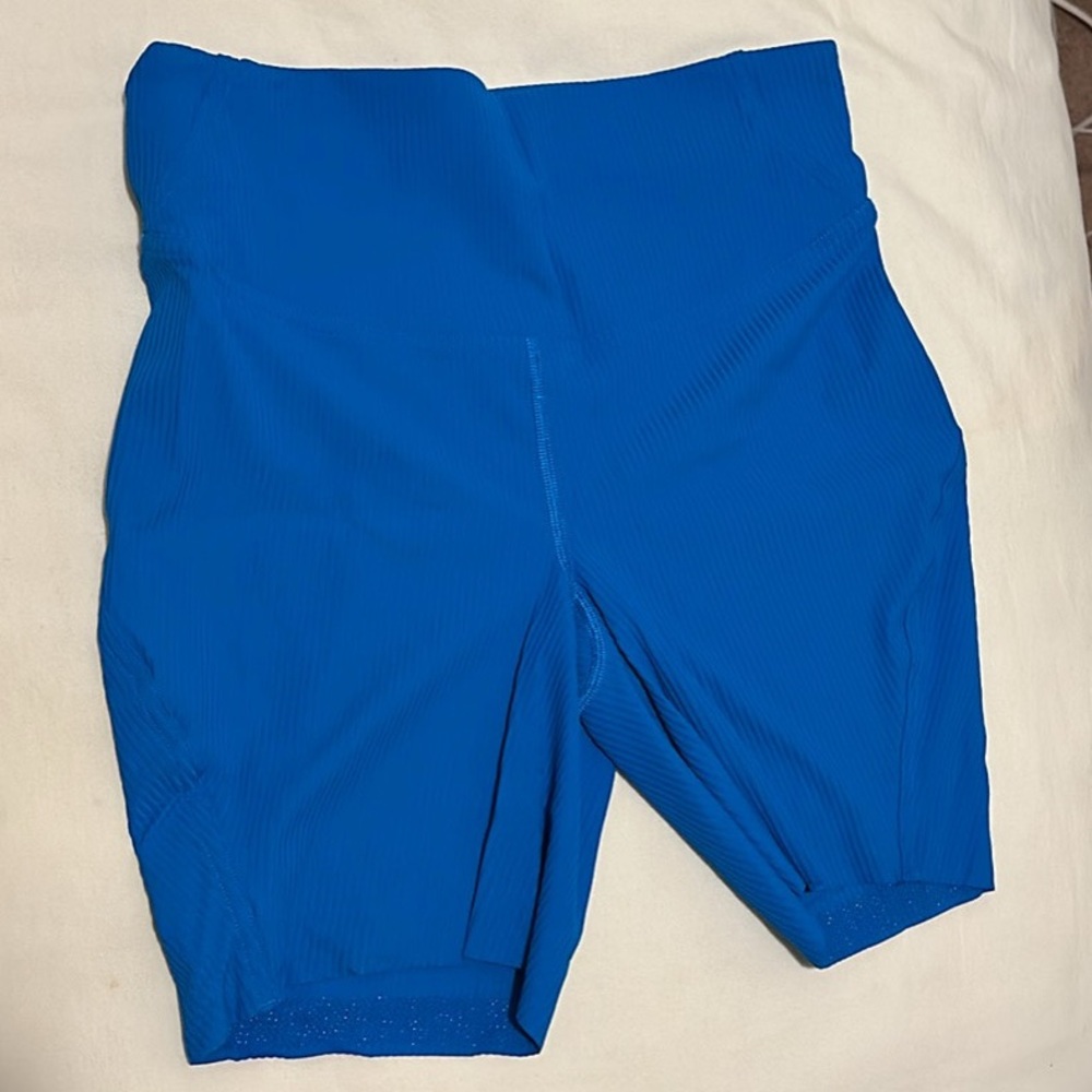5 inch lululemon biker shorts